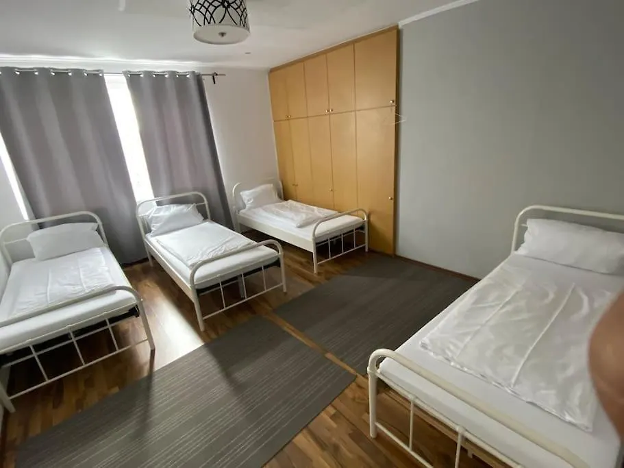 Apartment City Sued- 5 Zimmer_15 Personen _ Komplett_Eingerichtet Hamburg